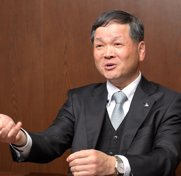 代表取締役社長 佐々岡 偉元